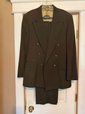 Men's Double-Breasted Brown Suit Jacket and Trousers